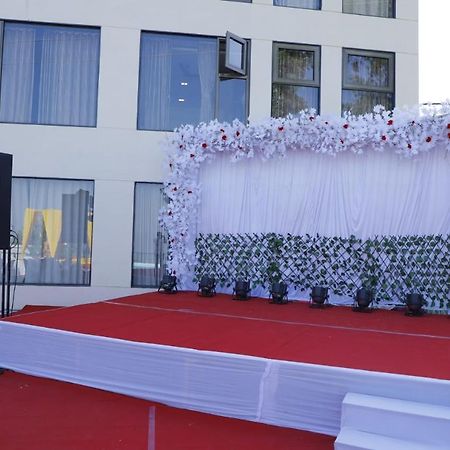 Royal Orbit Hotel Pancsgani Kültér fotó