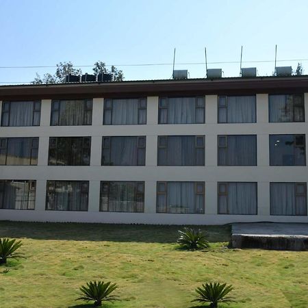 Royal Orbit Hotel Pancsgani Kültér fotó