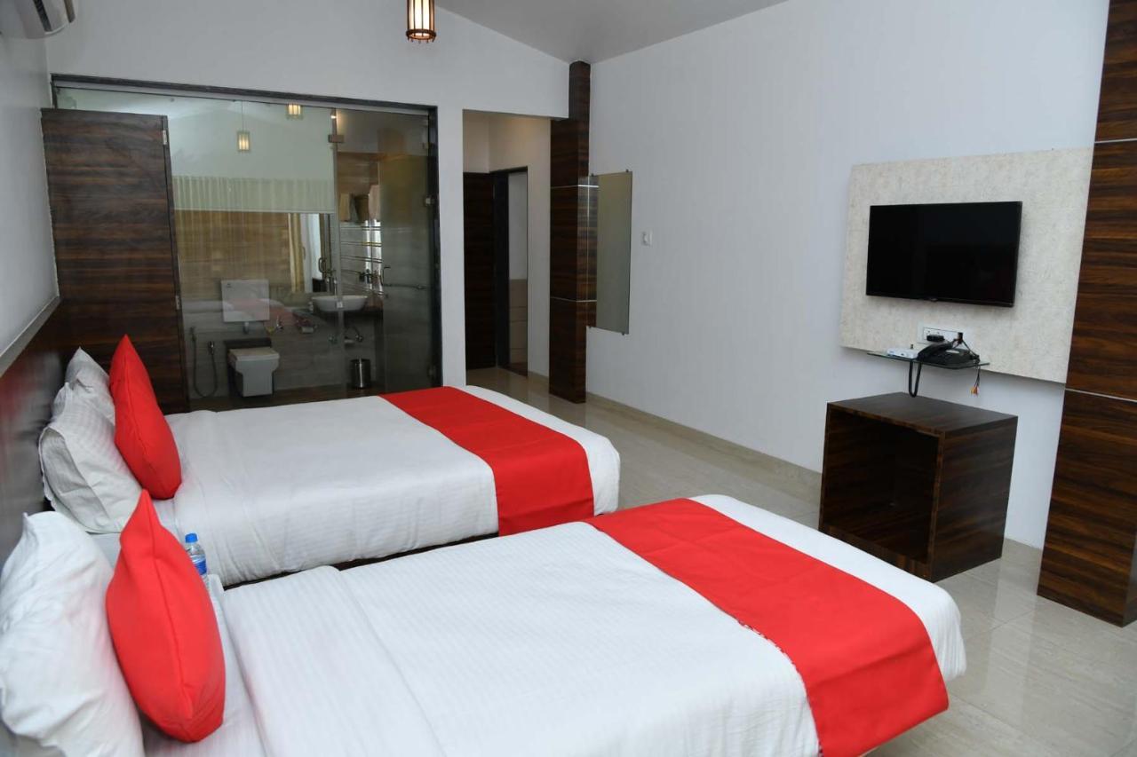 Royal Orbit Hotel Pancsgani Kültér fotó