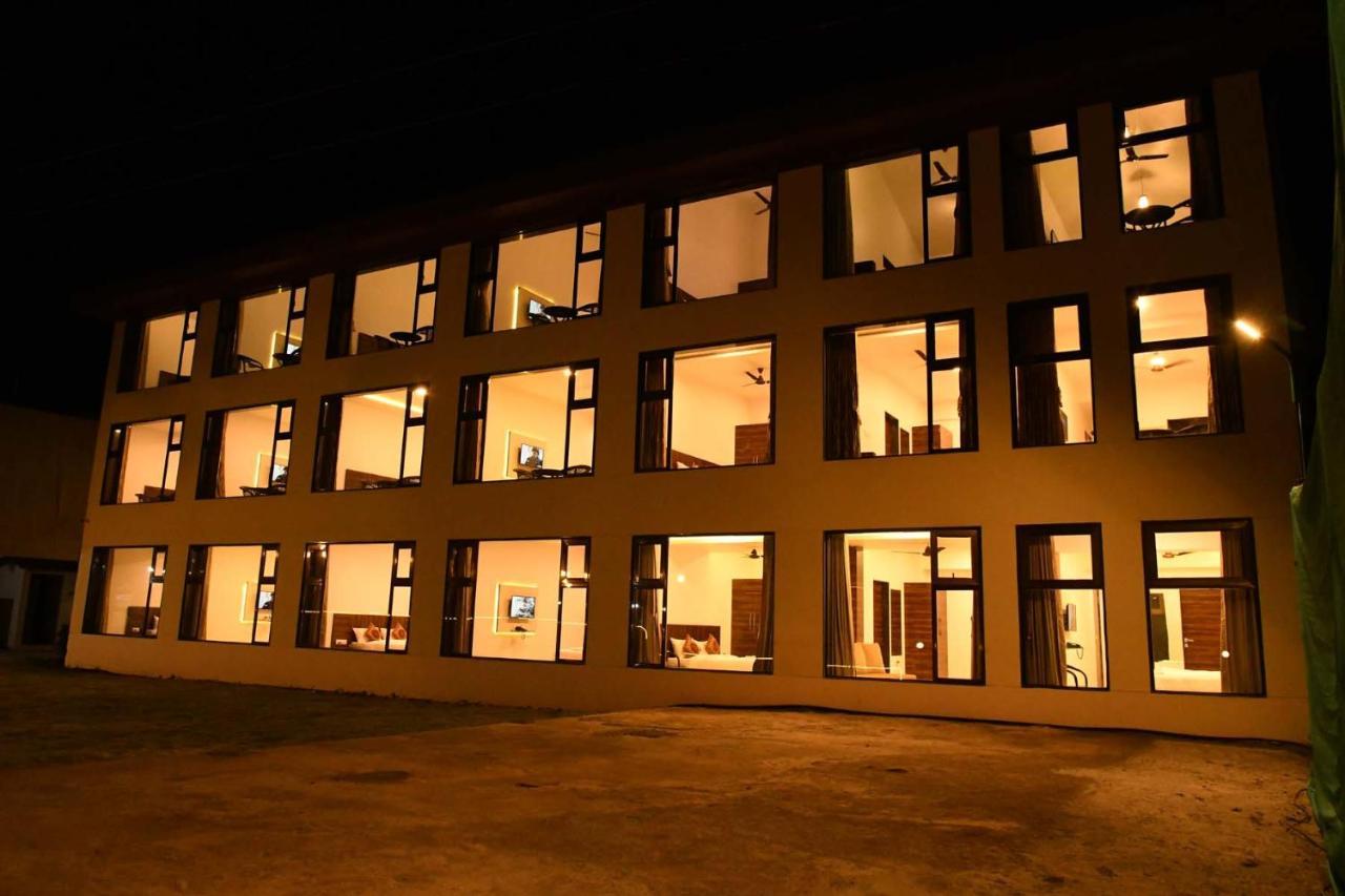 Royal Orbit Hotel Pancsgani Kültér fotó