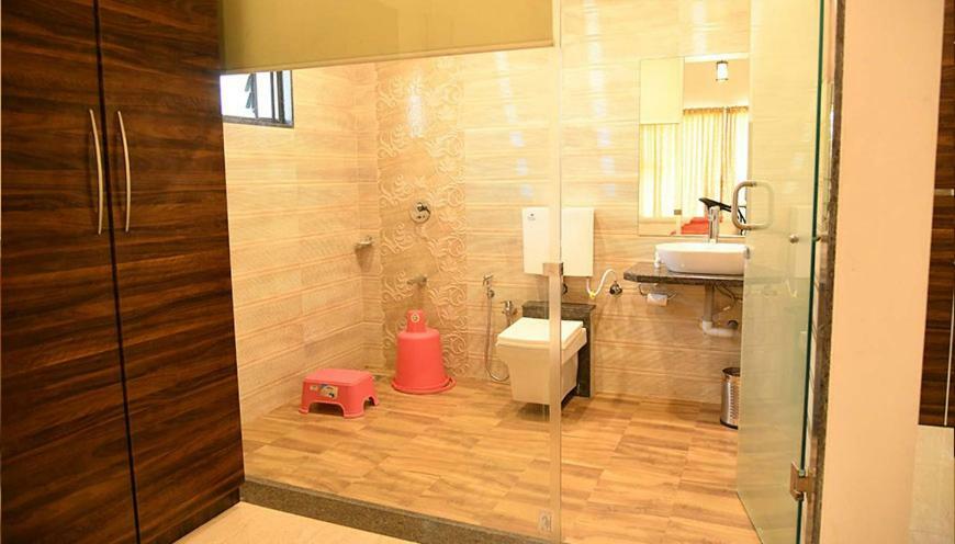 Royal Orbit Hotel Pancsgani Kültér fotó